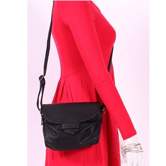 Soft Black Tuck & Loop Crossbody Purse Bag - Picture 2 of 8